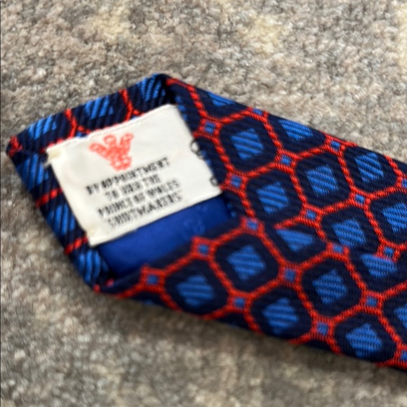 Turnbull & Asser Elegant Blue and Red Patterned Tie - Picture 3 of 7